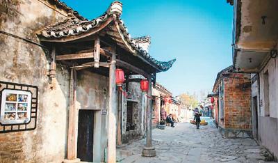 【两会·黔言】龙安波委员：加强民族文化培养 让美育浸润校园